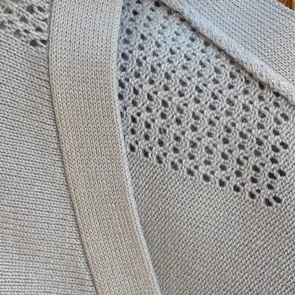 NWOT, Ellen Tracy, Pale Blue Viscose/Nylon Blend Pullover, Size Small - Picture 9 of 9